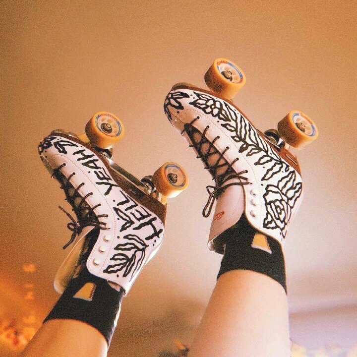 Laurel-Fisher-Graphic-Design-Illustration-Painting-Upcyle-Art-Roller-Derby-Art-Custom-Roller-Skates-Floral-Painting